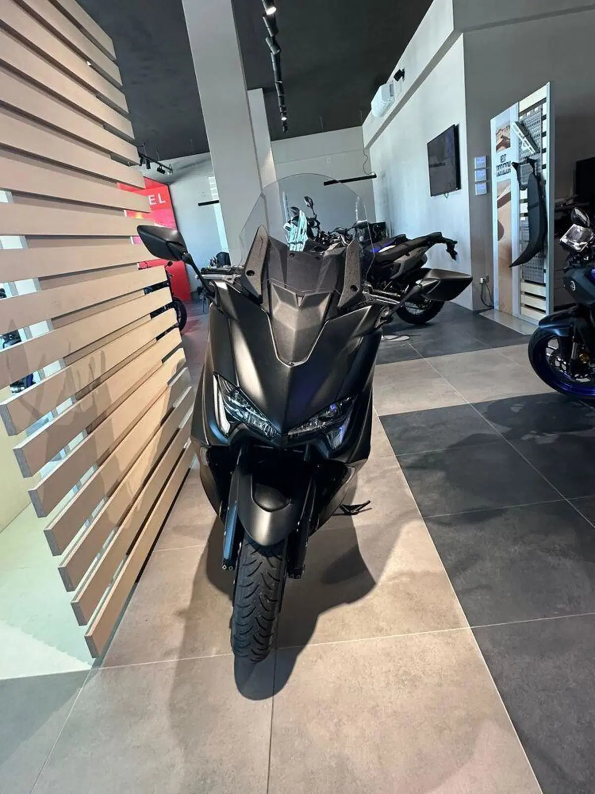 Yamaha T-Max 560 (2020 - 21) (5)