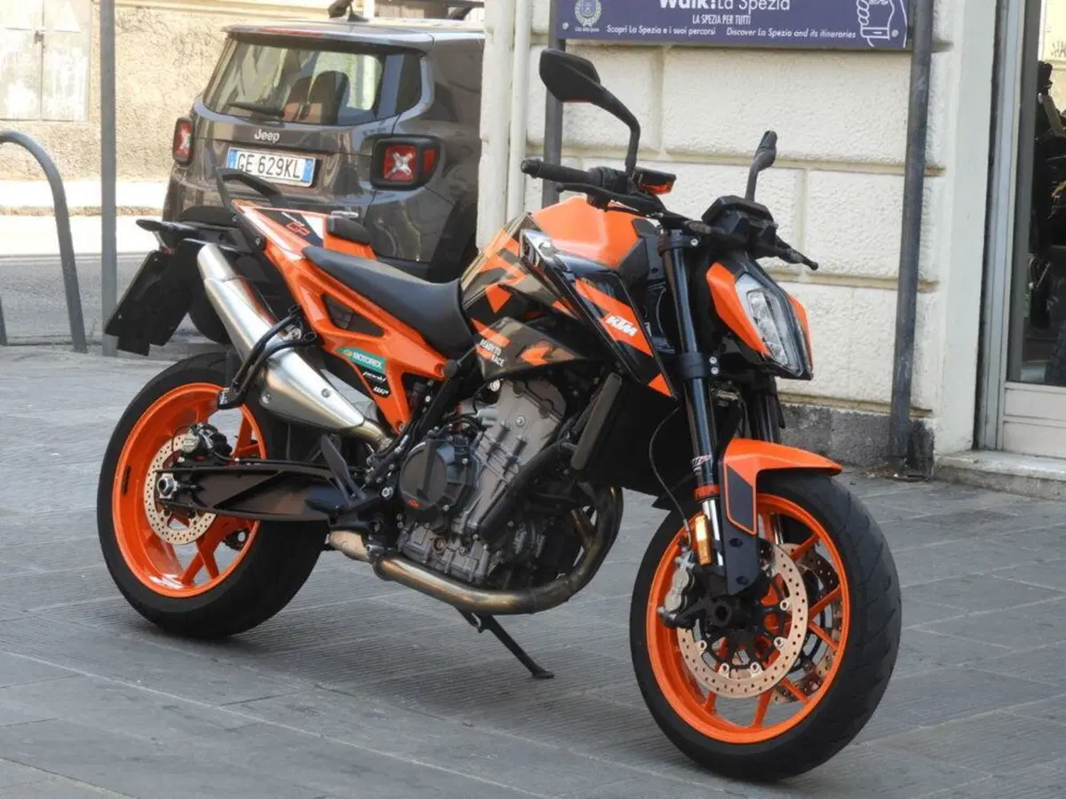 KTM 890 Duke GP (2022 - 23) (2)