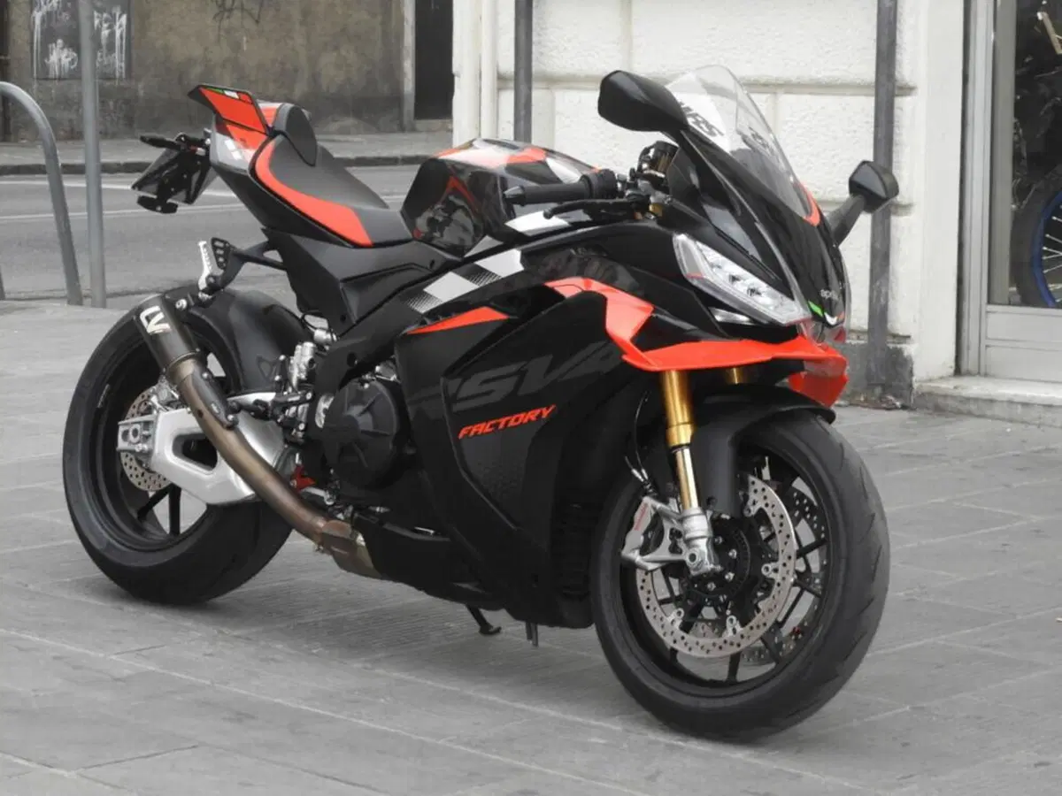 Aprilia RSV4 1100 Factory (2025 - 26) (3)