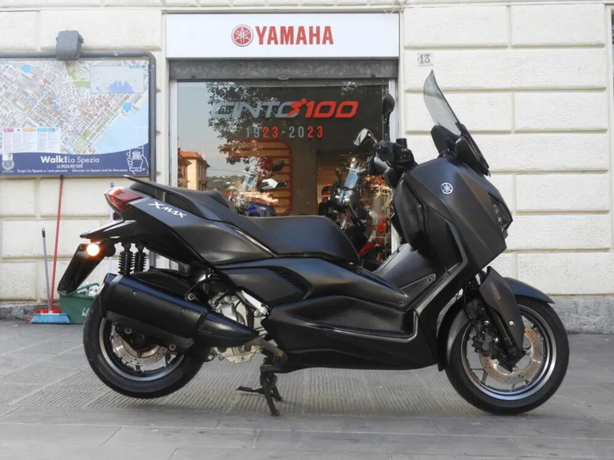 Yamaha X-Max 300 (2021 - 24)