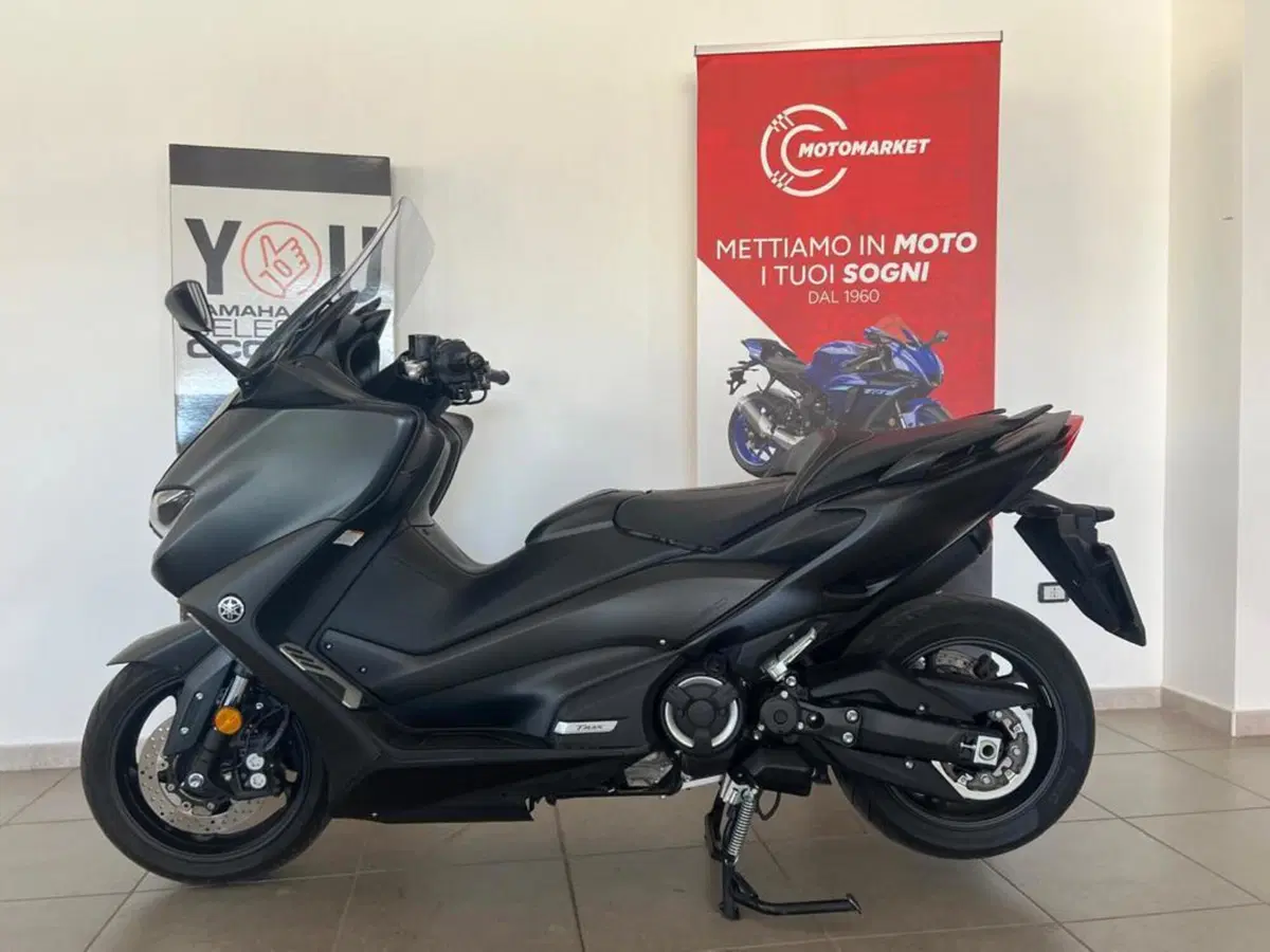 Yamaha T-Max 560 (2020 - 21) (5)