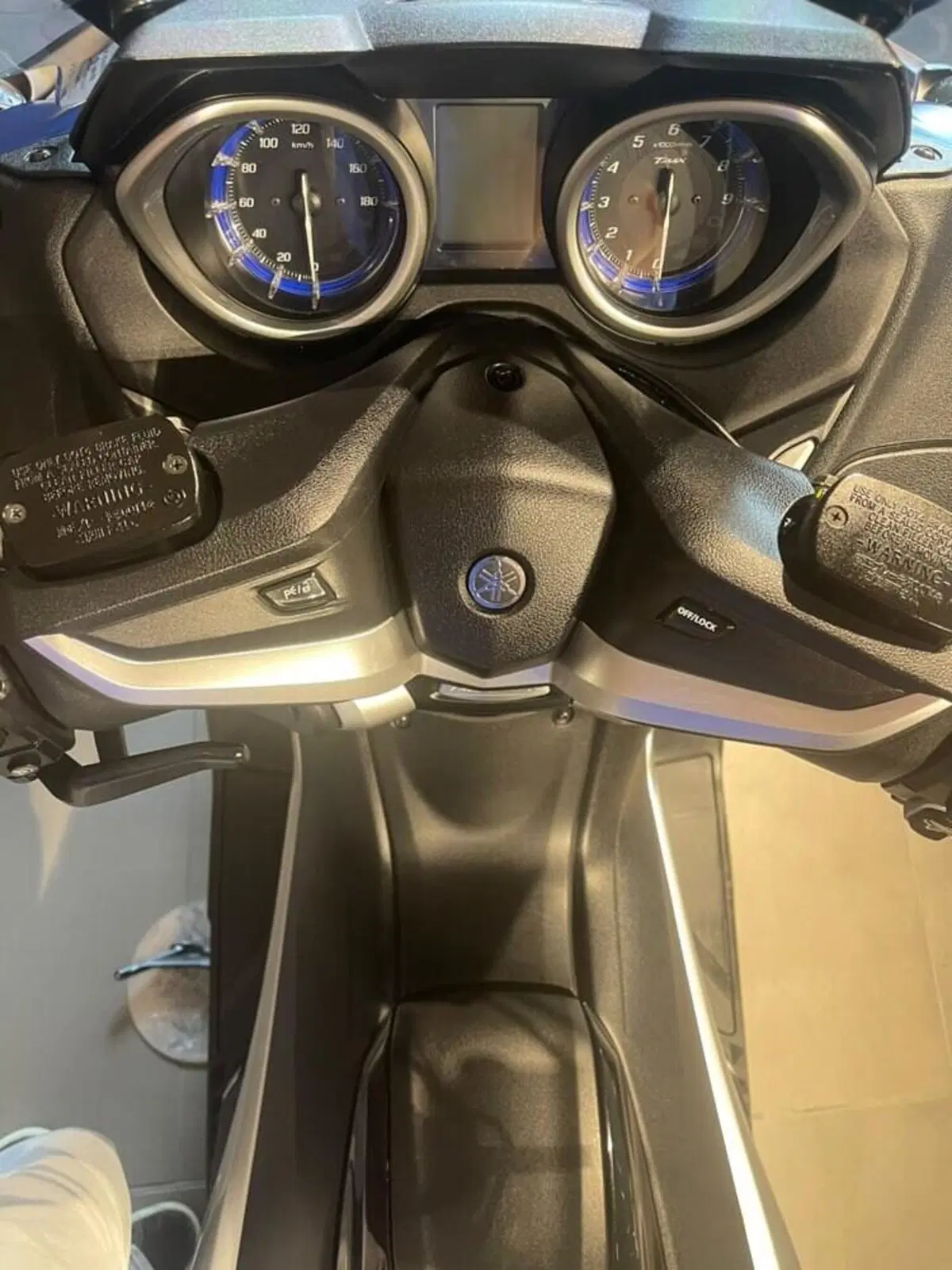 Yamaha T-Max 530 DX (2017 - 19) (5)