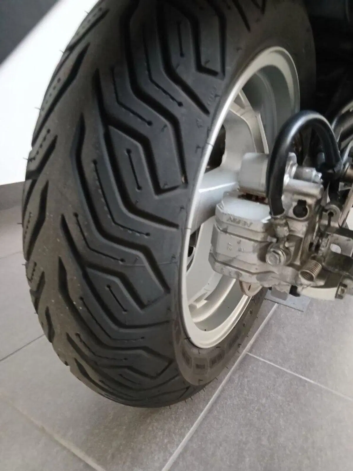 Suzuki Burgman AN 400 (2006 - 07) (3)