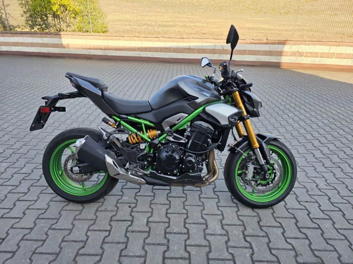 Kawasaki Z 900 SE (2025 - 26) (3)