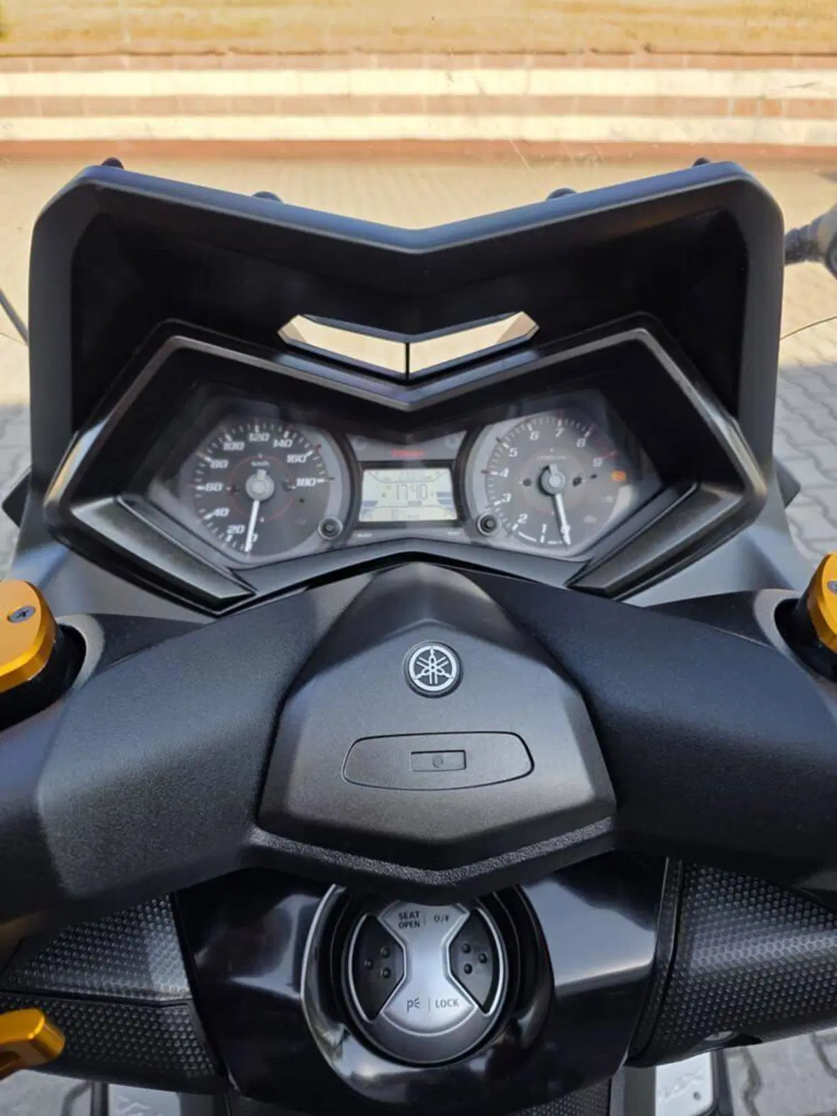 Yamaha T-Max 530 (2015 - 16) (7)