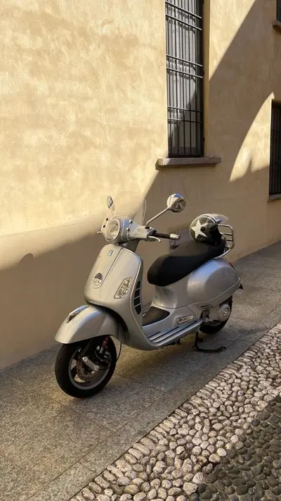 Vespa GTS 250 i.e. abs usata