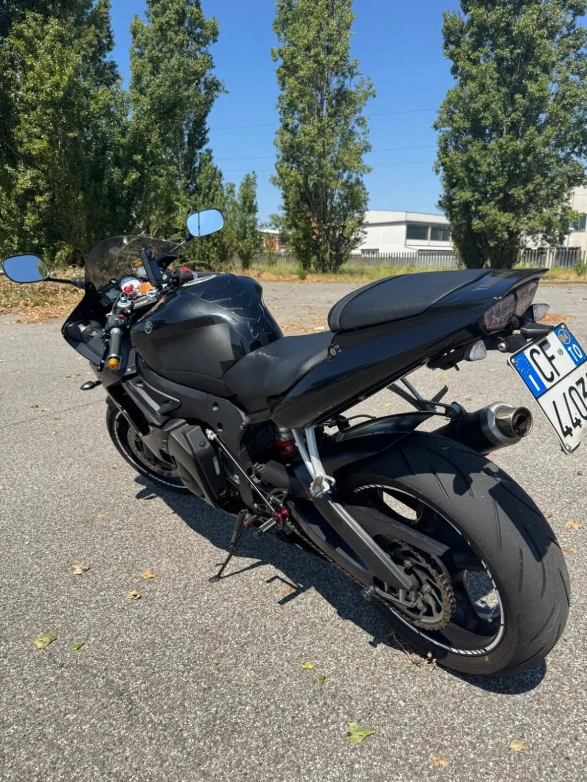 Yamaha YZF R6 (2003 - 04) (7)