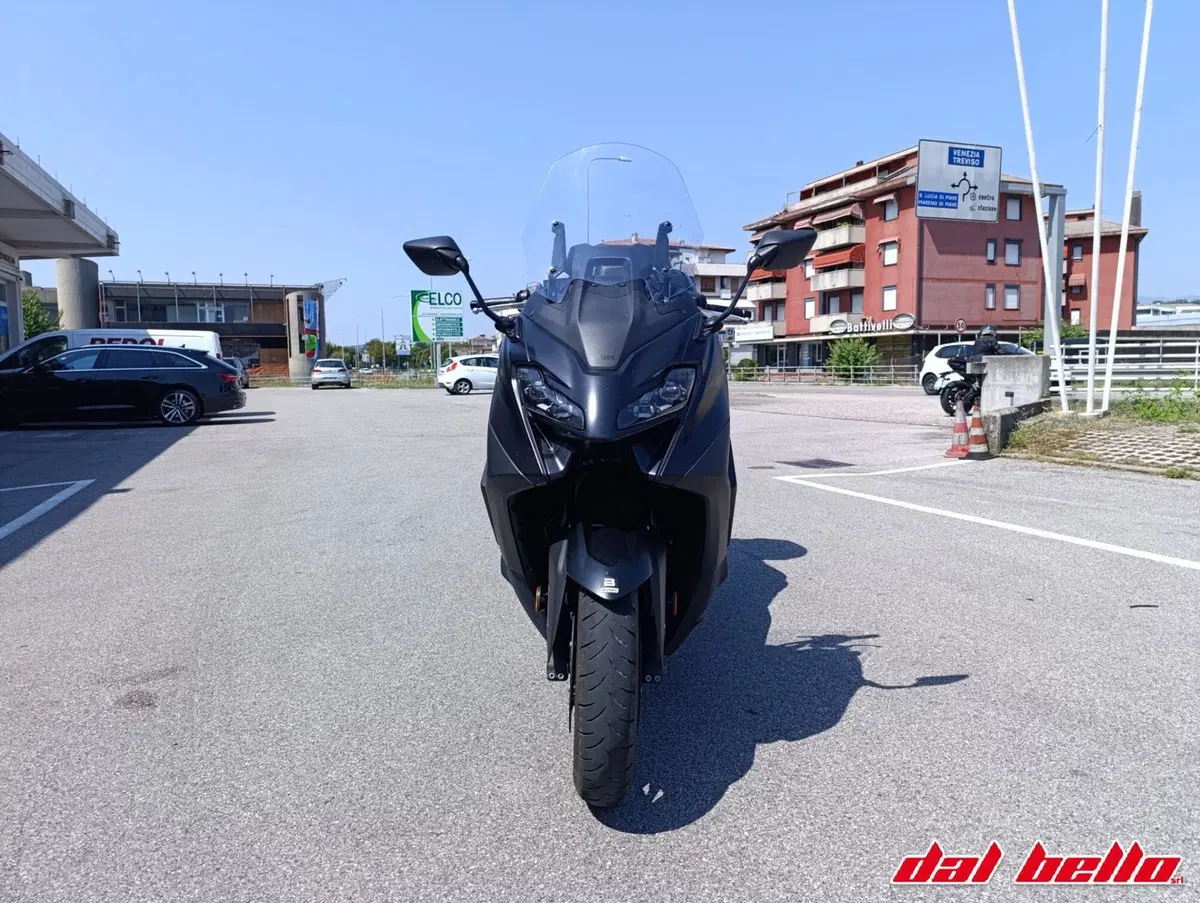 Yamaha T-Max 560 (2022 - 24) (2)