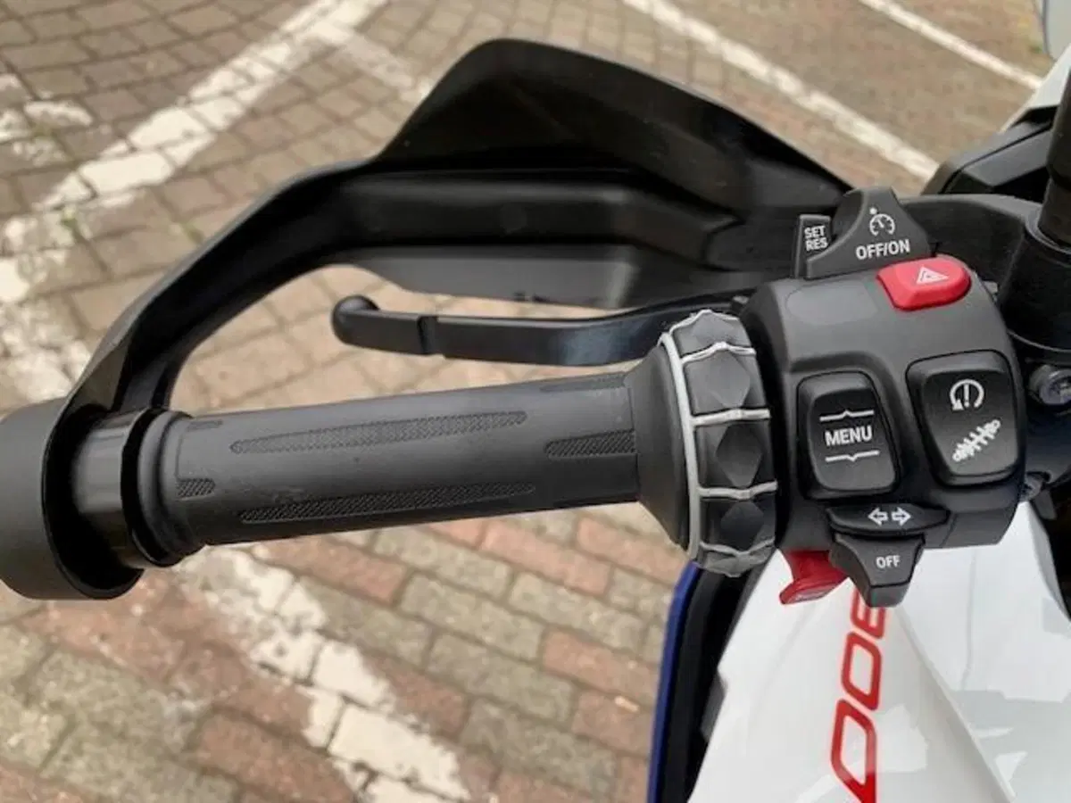 Bmw F 900 XR (2020 - 24) (13)