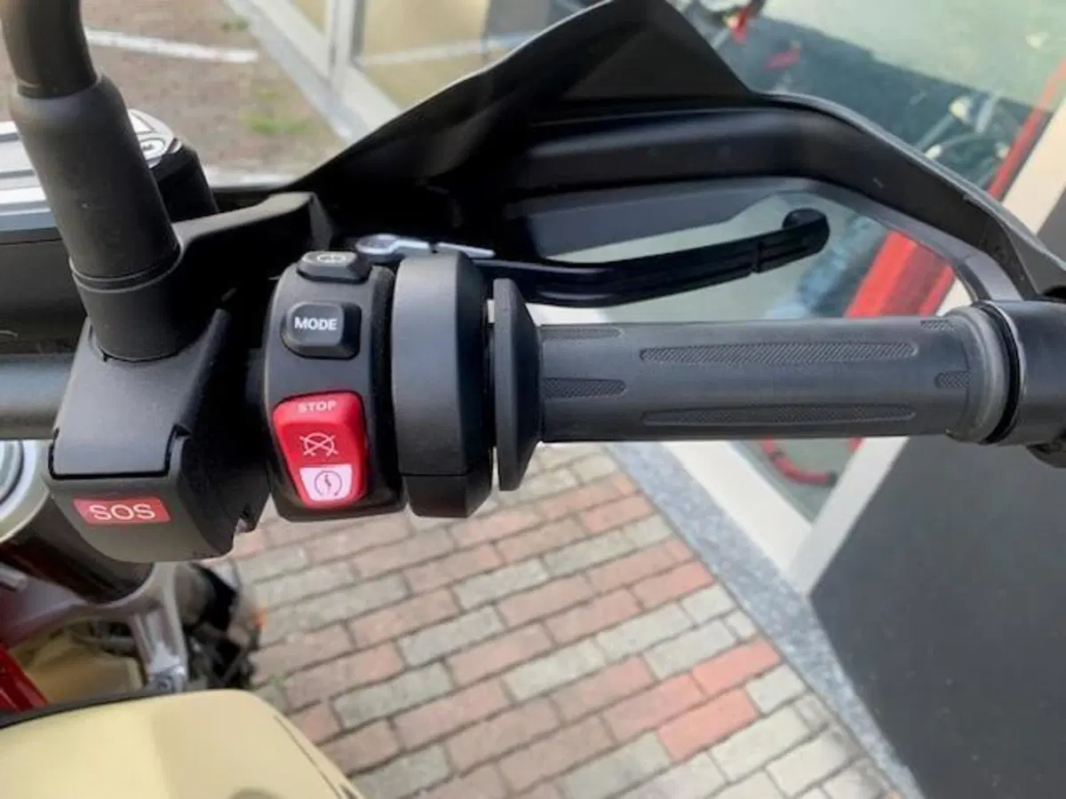 Bmw R 12 G/S (2026 - 27) (12)