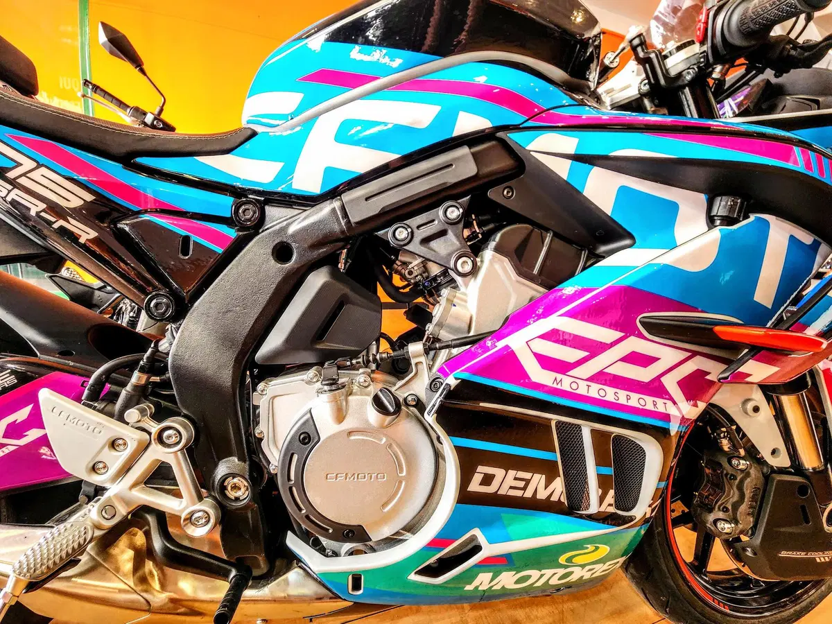 CFMOTO 675SR-R (2025 - 26) (8)
