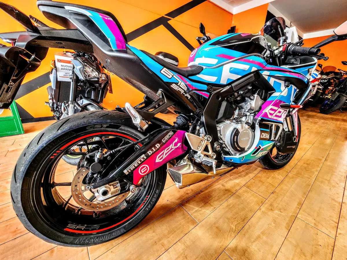 CFMOTO 675SR-R (2025 - 26) (9)