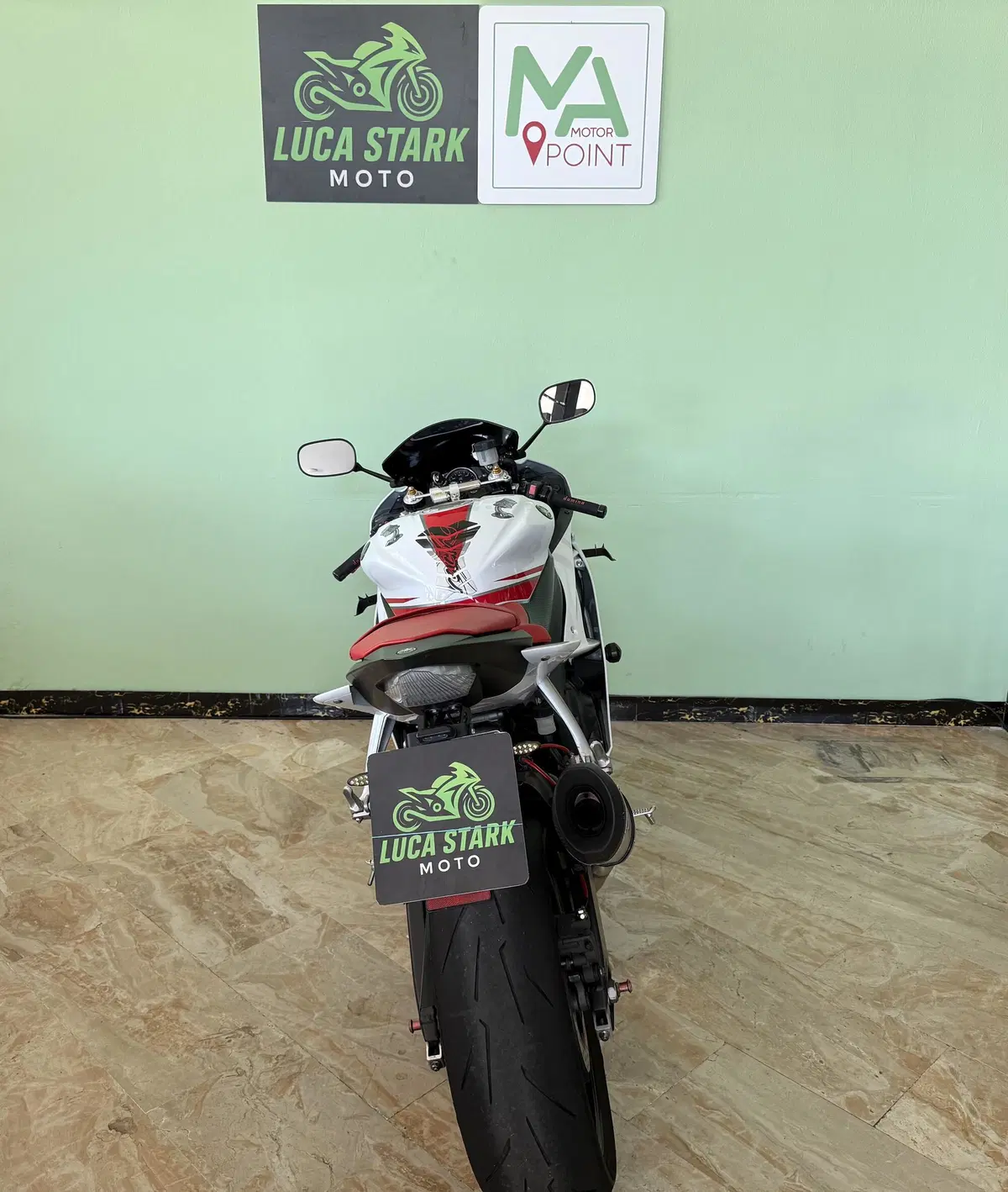 Yamaha YZF R6 (2008 - 09) (4)
