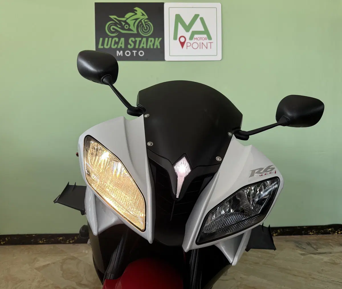 Yamaha YZF R6 (2008 - 09) (9)