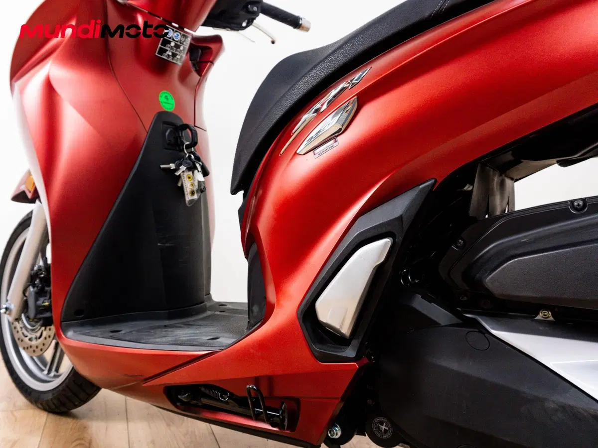 Honda SH 350i GT (2025 - 26) (10)