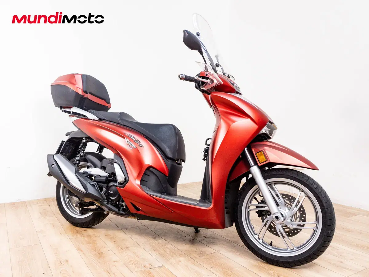 Honda SH 350i GT (2025 - 26) (2)