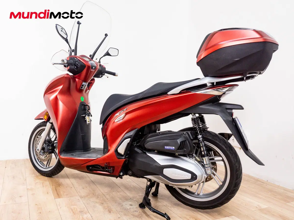 Honda SH 350i GT (2025 - 26) (7)
