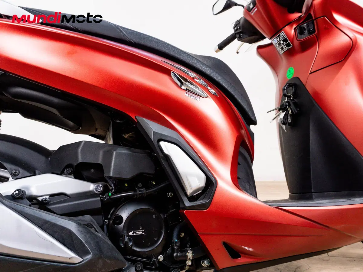 Honda SH 350i GT (2025 - 26) (4)