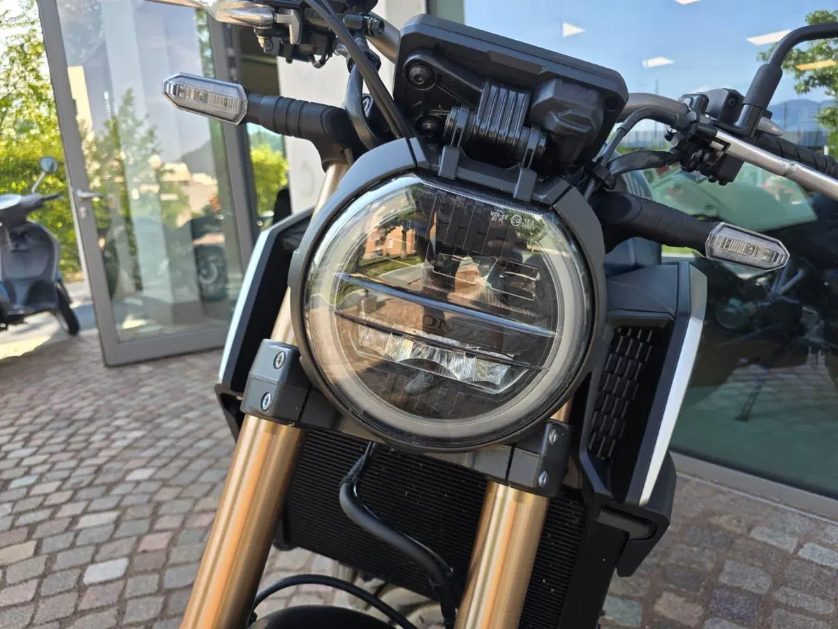 Honda CB 650 R (2021 - 23) (6)