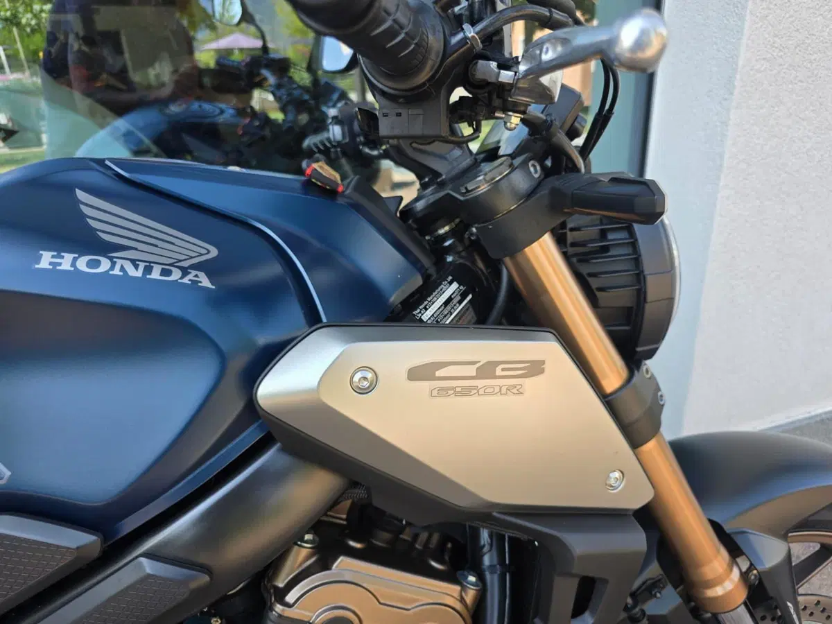 Honda CB 650 R (2021 - 23) (12)