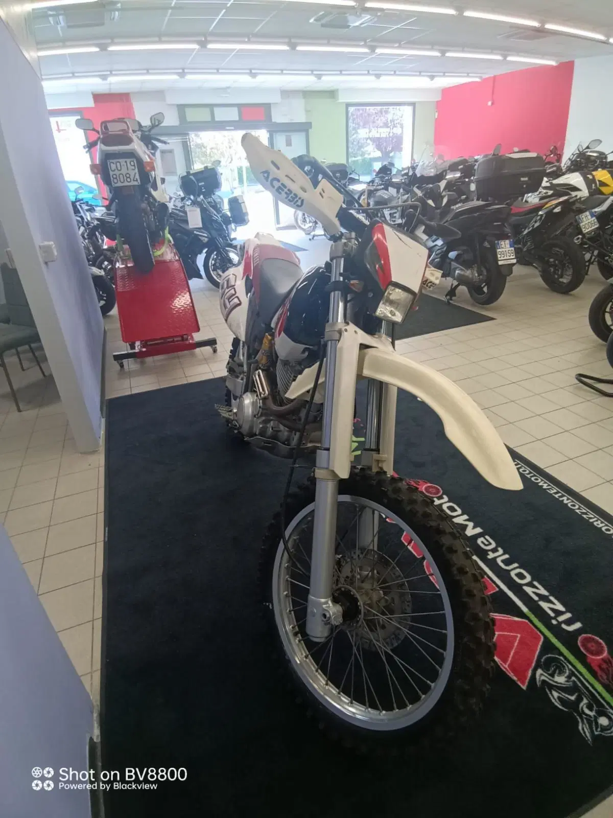 Yamaha TT 600 R (3)
