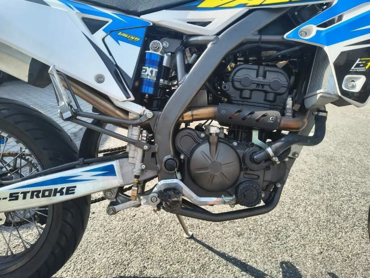 Suzuki DR-Z 400 SM (2005 - 06) (8)