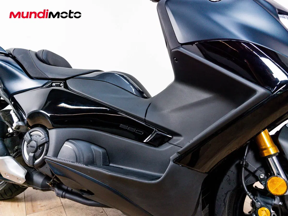 Yamaha T-Max 560 Tech Max (2025 - 26) (5)