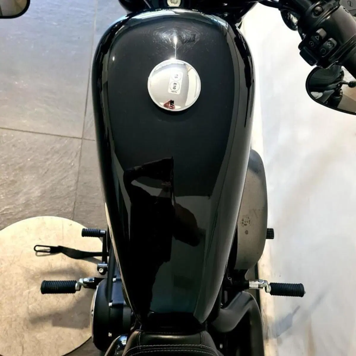 Harley-Davidson 1200 Roadster (2017 - 20) - XL 1200R (6)