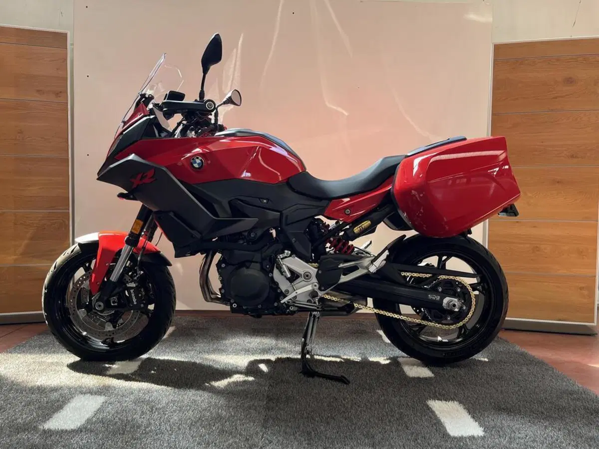Bmw F 900 XR (2025 - 27) (2)