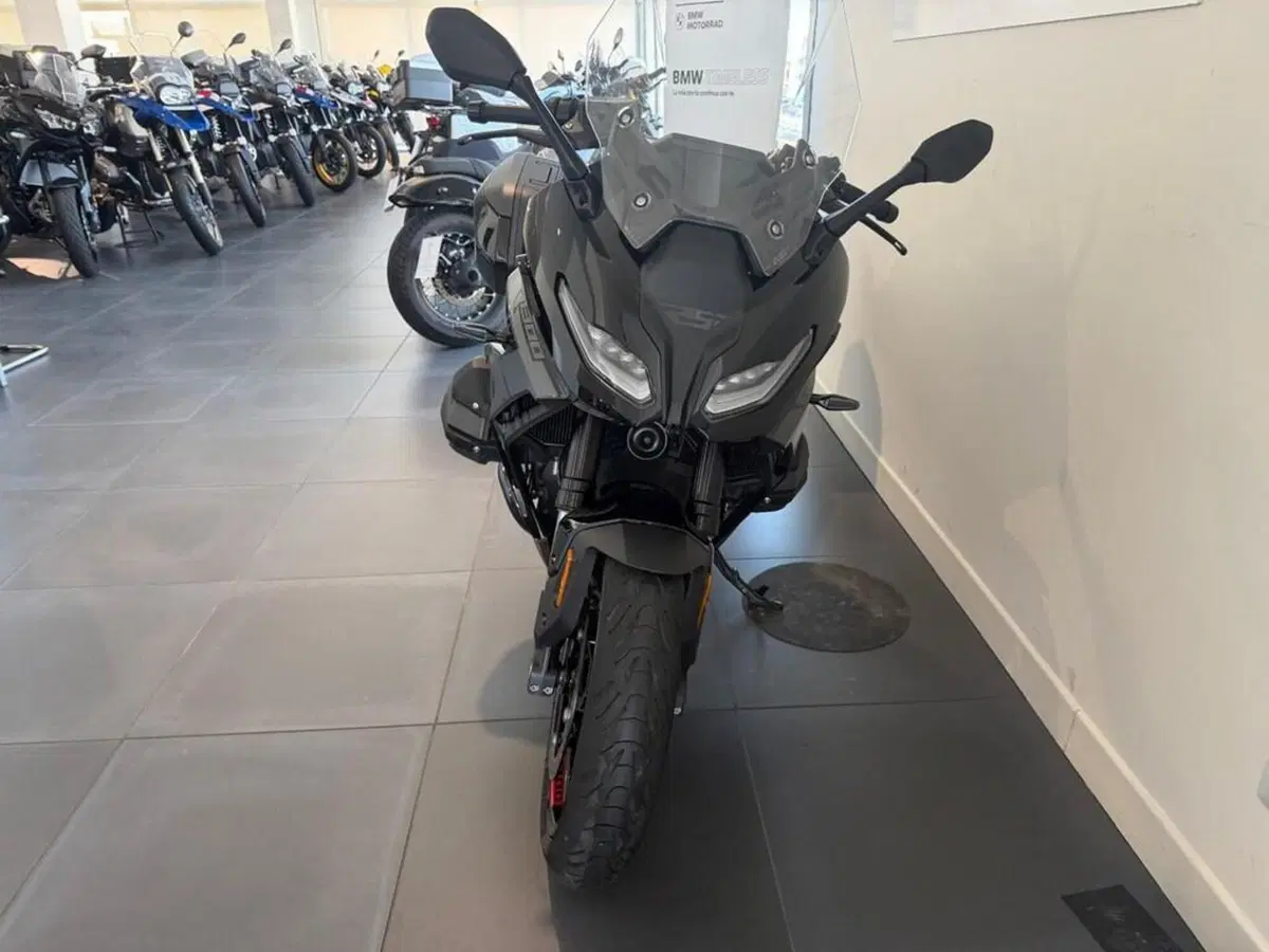 Bmw R 1300 RS (2026) (9)