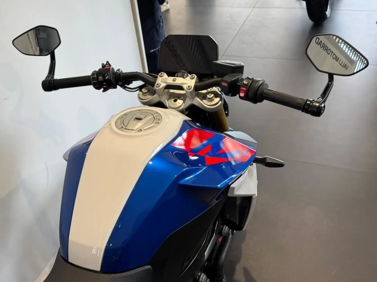 Bmw F 900 R (2025 - 27) (4)