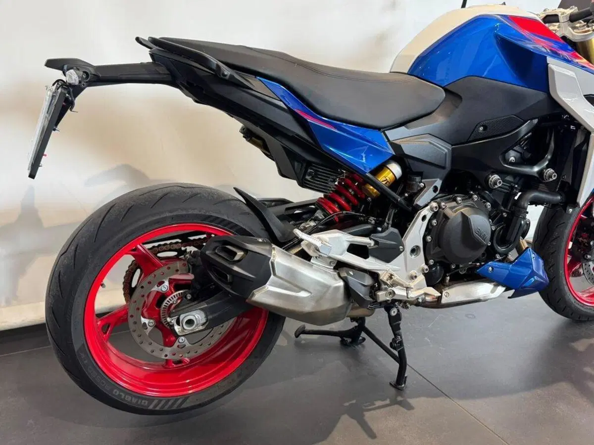 Bmw F 900 R (2025 - 27) (6)