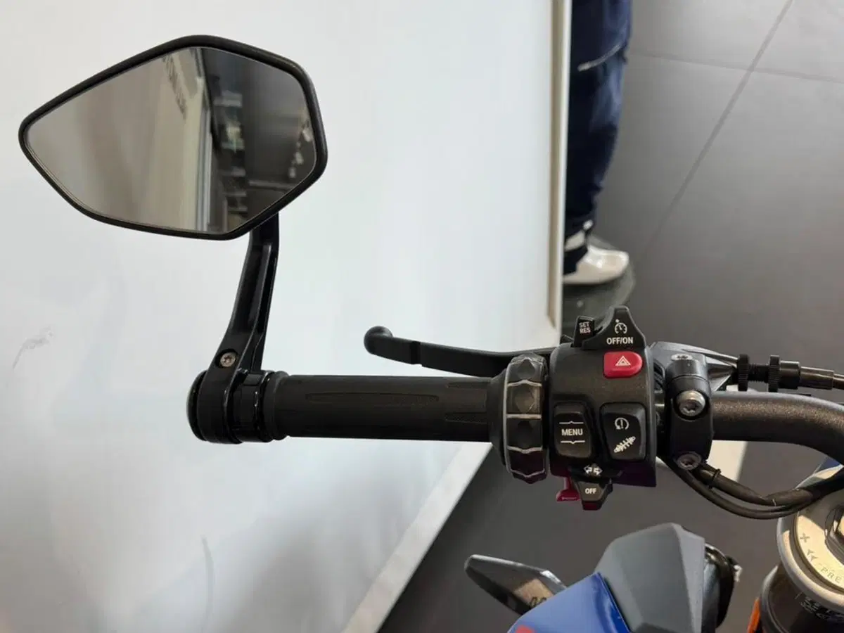 Bmw F 900 R (2025 - 27) (10)
