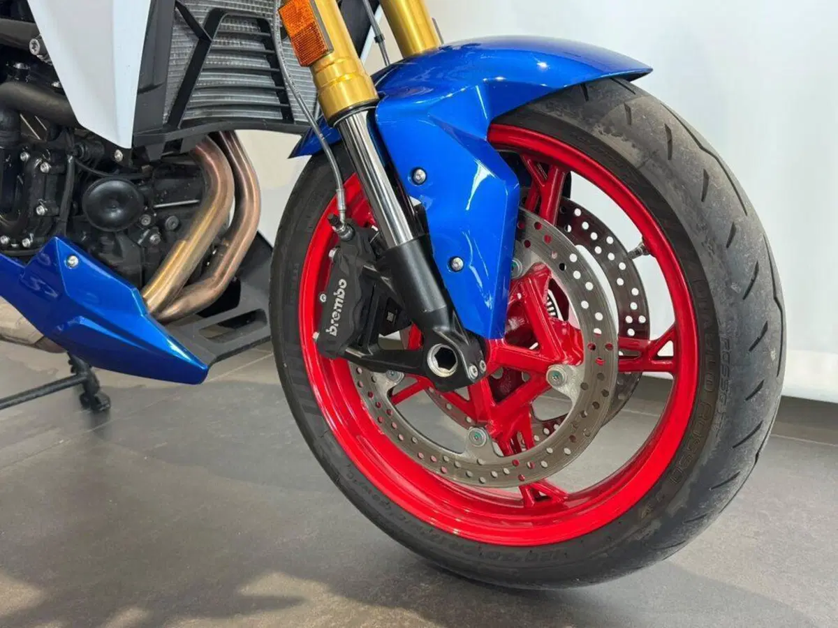 Bmw F 900 R (2025 - 27) (8)
