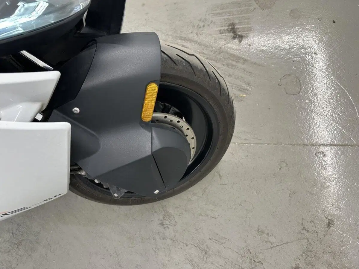 Bmw CE 04 (2021 - 25) (9)