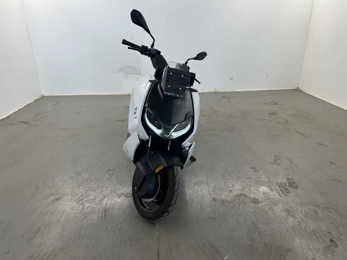 Bmw CE 04 (2021 - 25) (2)