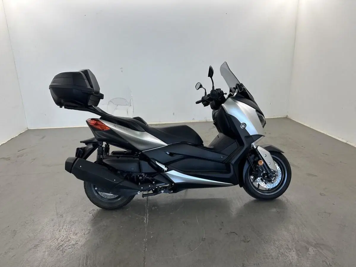 Yamaha X-Max 400 ABS (2017 - 20) (4)