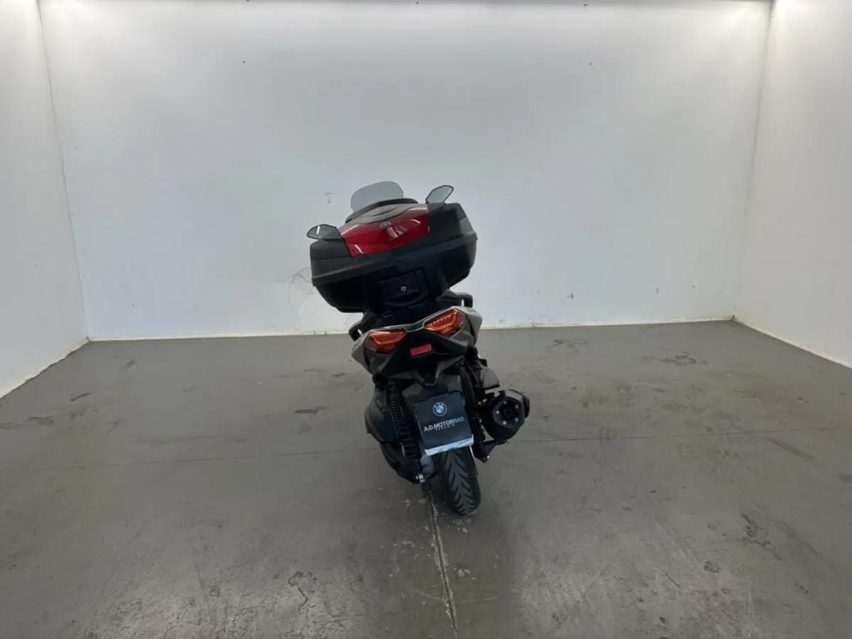 Yamaha X-Max 400 ABS (2017 - 20) (6)
