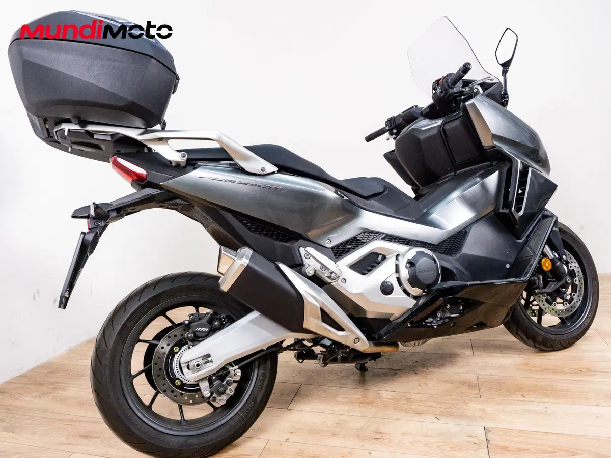 Honda Forza 750 (2025 - 26) (3)