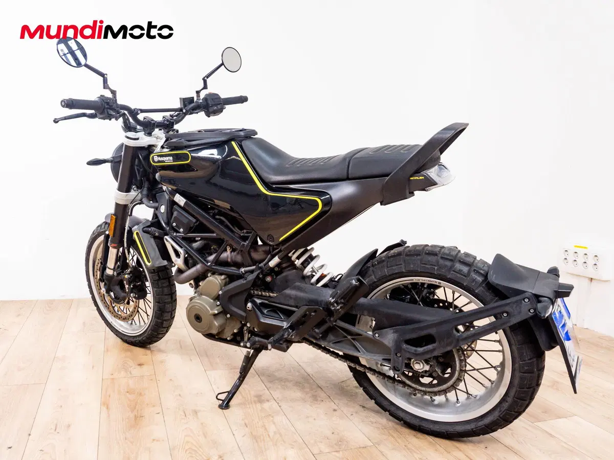 Husqvarna Svartpilen 401 (2020) (7)