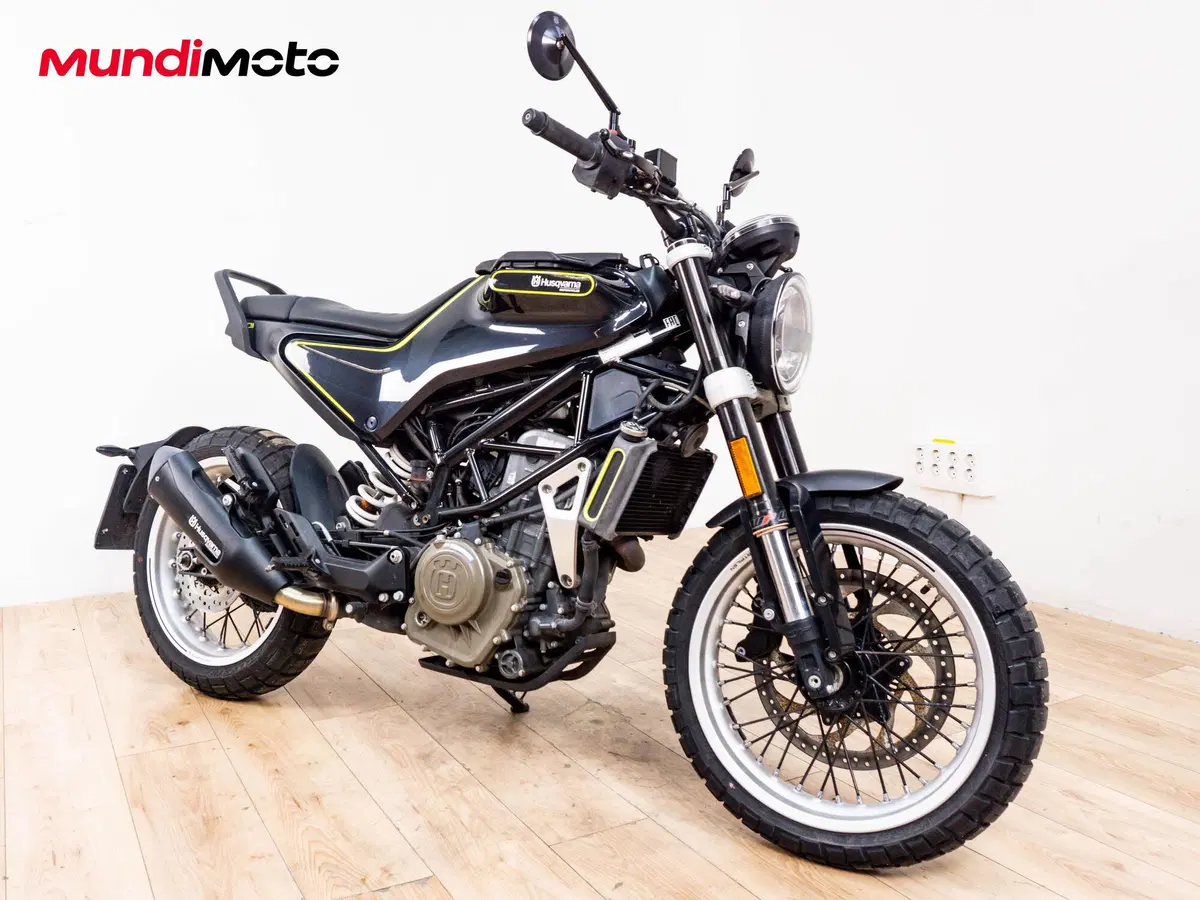 Husqvarna Svartpilen 401 (2020) (2)