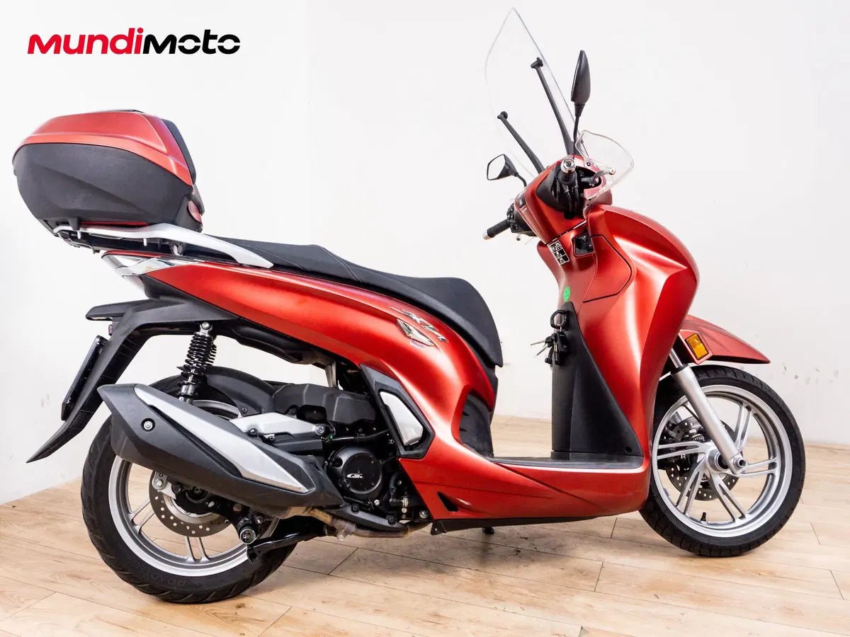 Honda SH 350i GT (2025 - 26) (3)