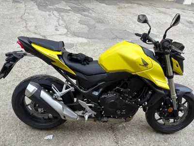 Honda CB 750 Hornet (2023 - 24) usata