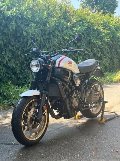 Yamaha XSR 700 XTribute (2022 - 24) usata