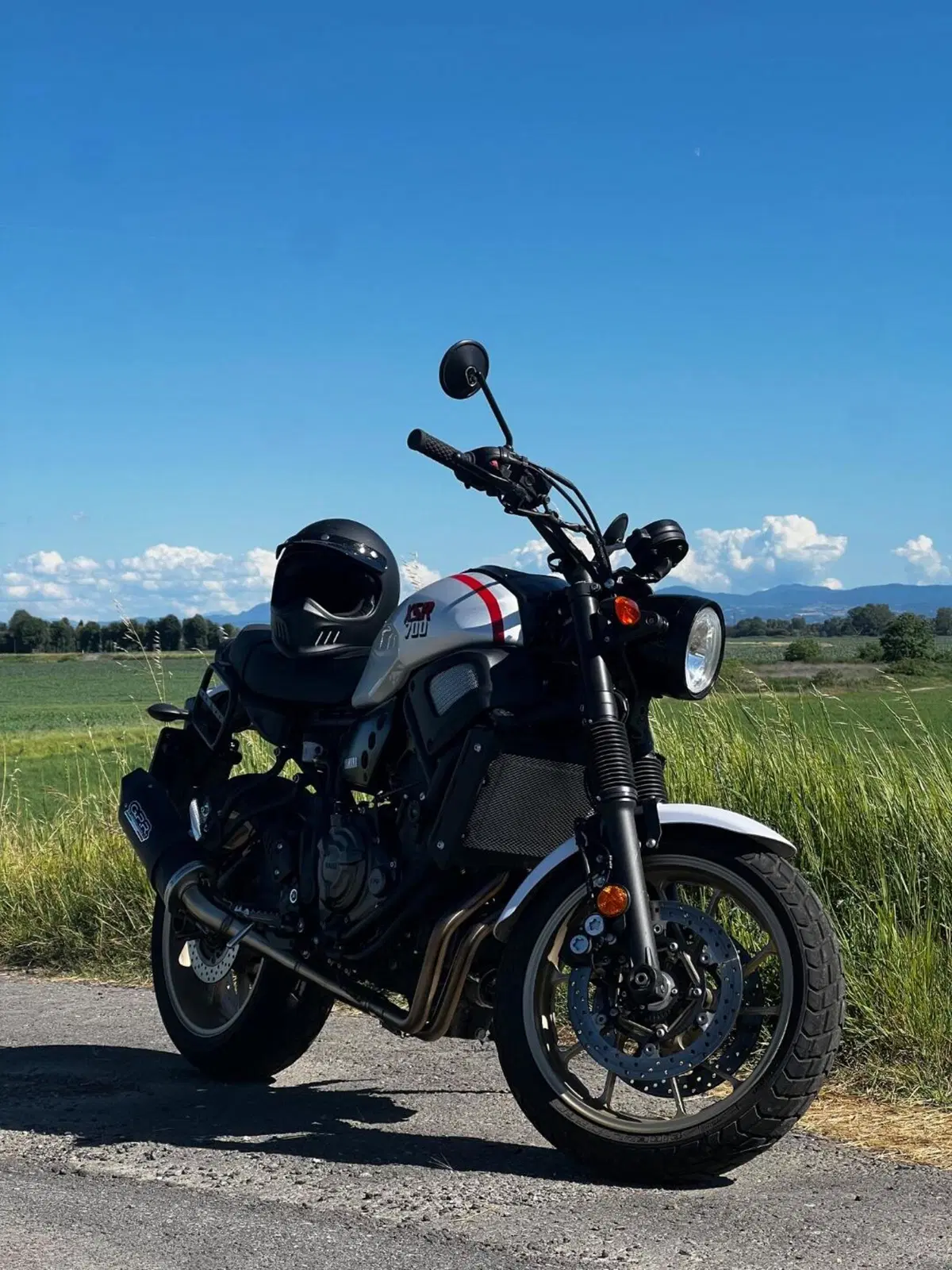 Yamaha XSR 700 XTribute (2022 - 24) (2)