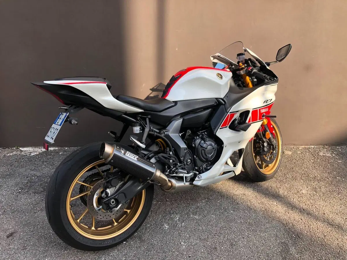 Yamaha YZF R7 (2021 - 25) (2)