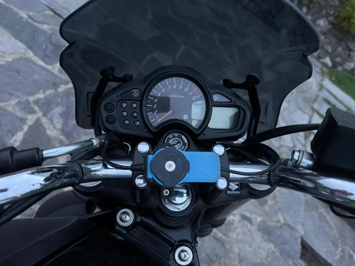 Suzuki Gladius 650 SFV ABS (2009 - 15) (6)