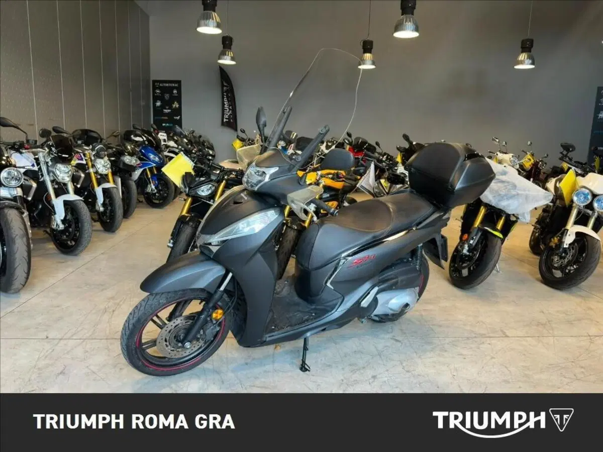Honda SH 300 i Sport ABS (2018 - 20) (2)