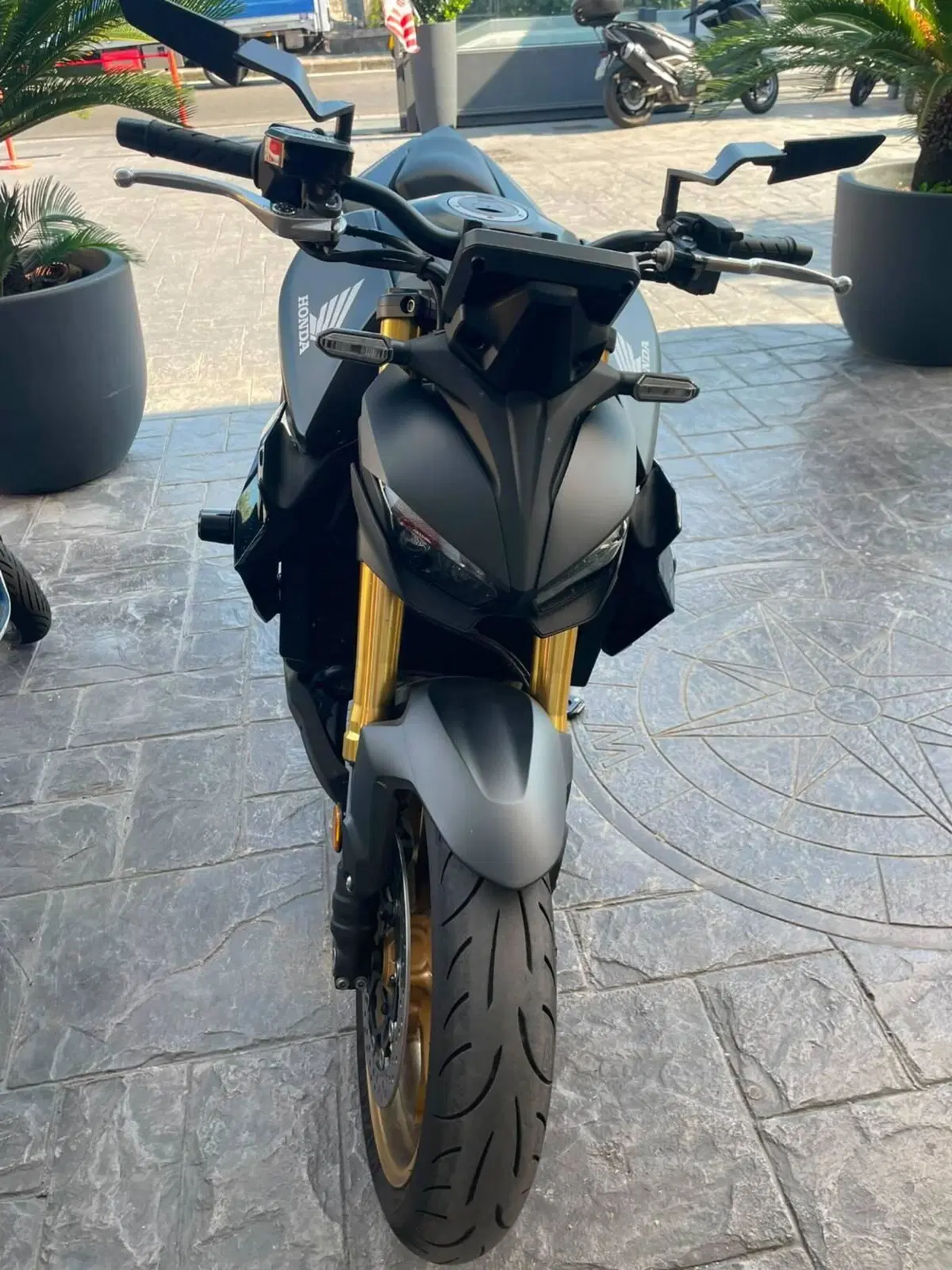 Honda CB 1000 Hornet (2025 - 26) (6)