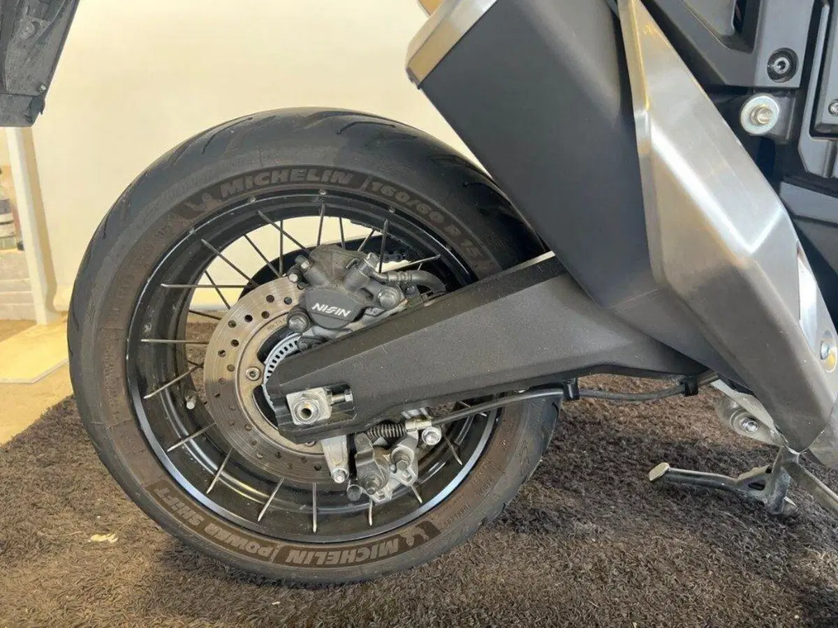 Honda X-ADV 750 DCT Adventure (2021 - 24) (9)